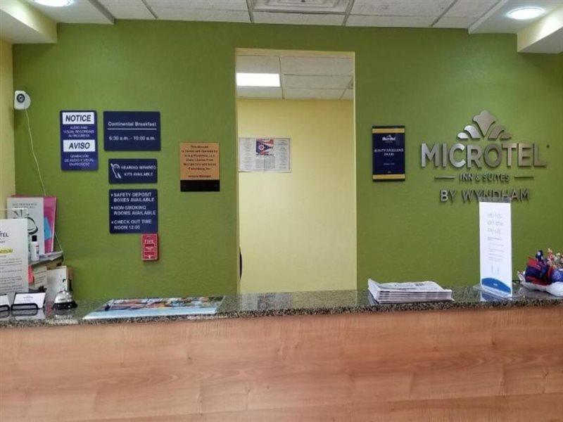 Microtel Inn & Suites By Wyndham Делфос Екстер'єр фото
