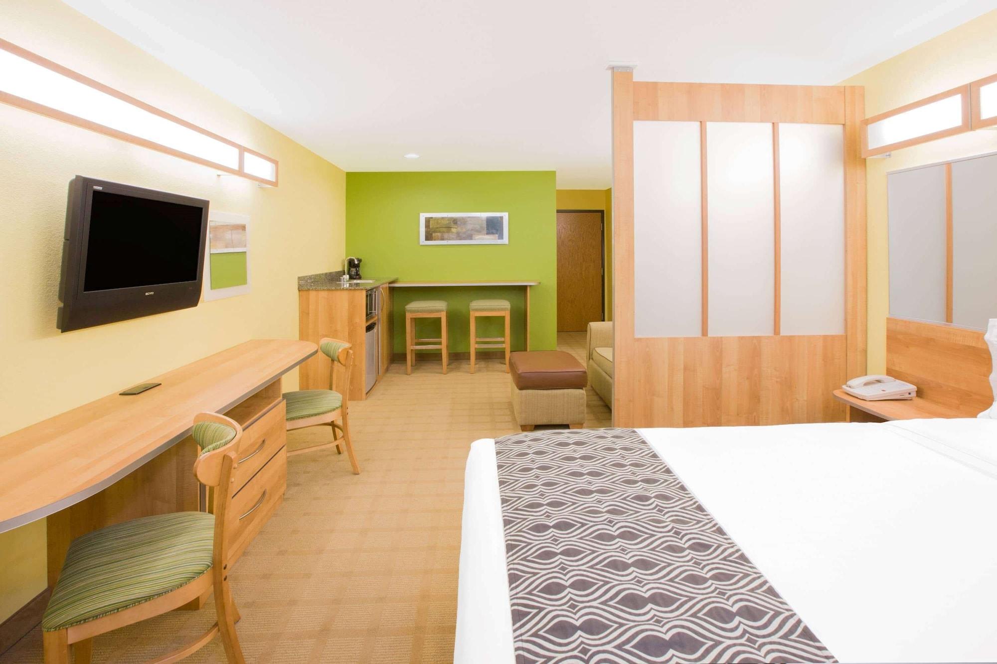 Microtel Inn & Suites By Wyndham Делфос Екстер'єр фото